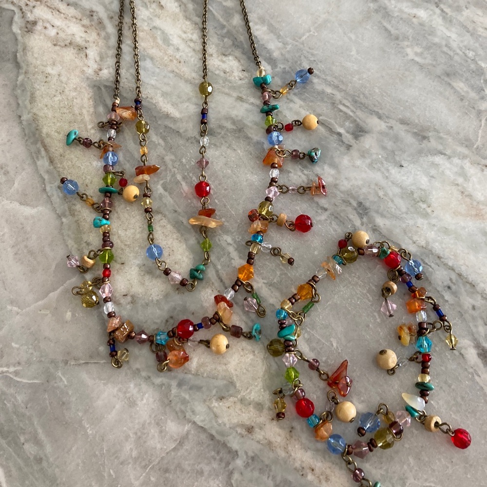Premier Design necklace and bracelet set